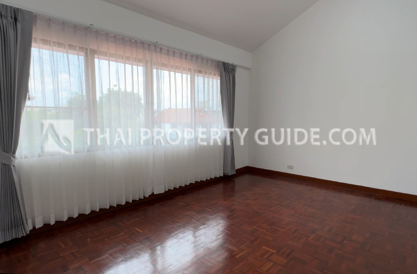 House in Phaholyothin 